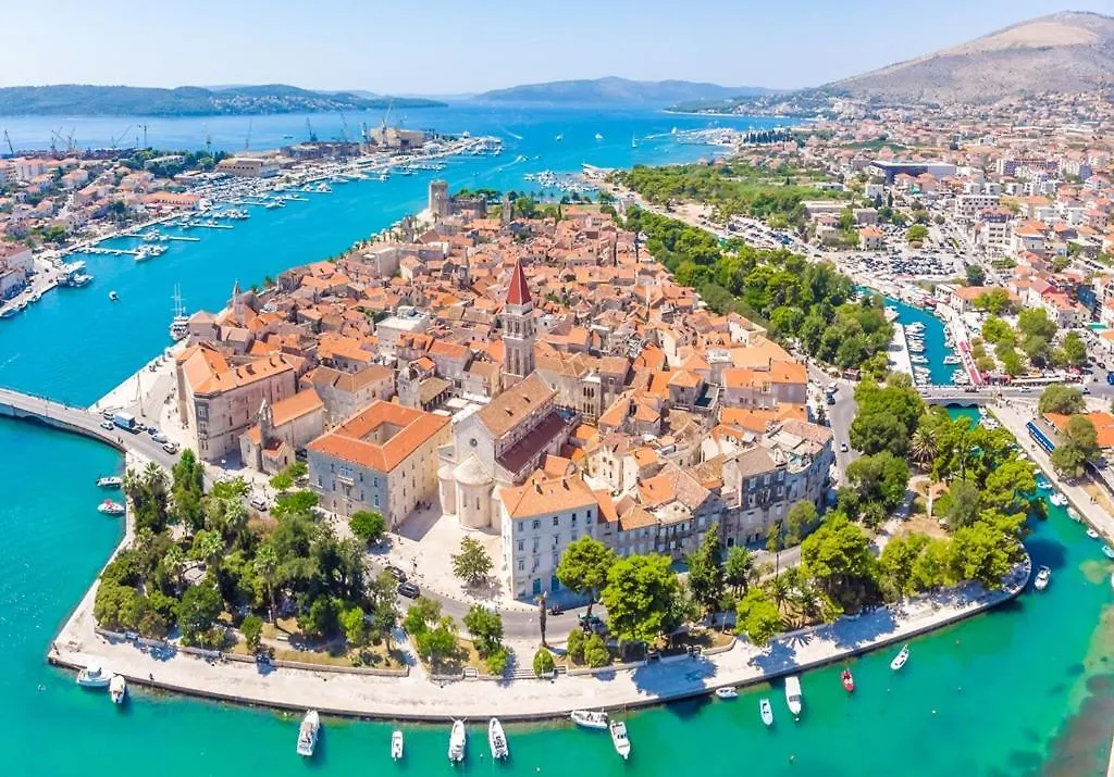 Studio Apartman Ela Trogir 0*,  Kroatien